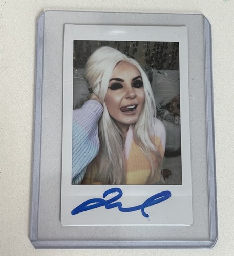 Jessica Nigri signiertes Polaroid
