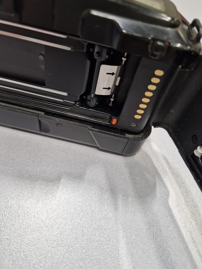 Canon EOS 650 35mm SLR Film Camera Only Body Black Used For Parts