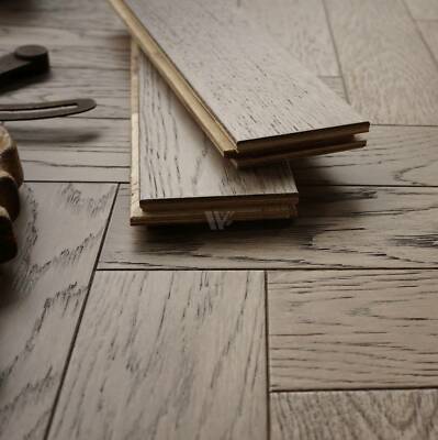 1 Fuß Herringbone Parkett hellgrau Fleck / matt See / gebürstetes Holz Bodenbelag EKGG