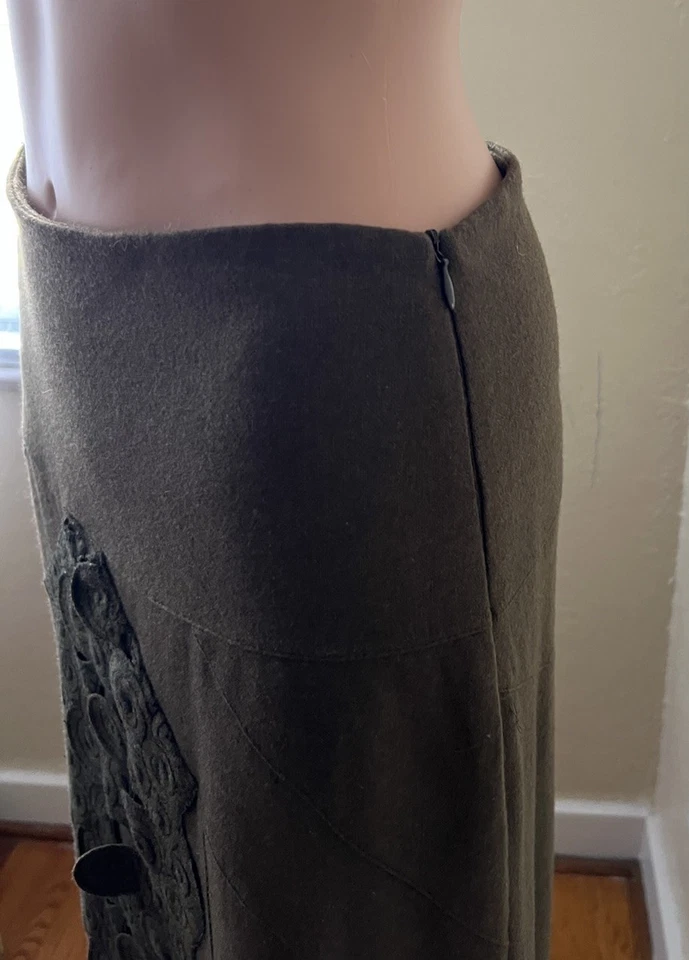 Save The Queen  Skirt Women's size S - Image 4 of 4