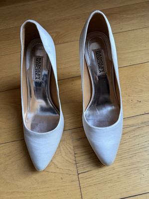 Badgley Mischka Vision II Pump Slip On Pointed Toe Stiletto Heel Bride Size 7