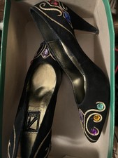 Vintage Rare 1980s J. Renee Black Suede Jeweled Embroidered Stilettos Size 7 New