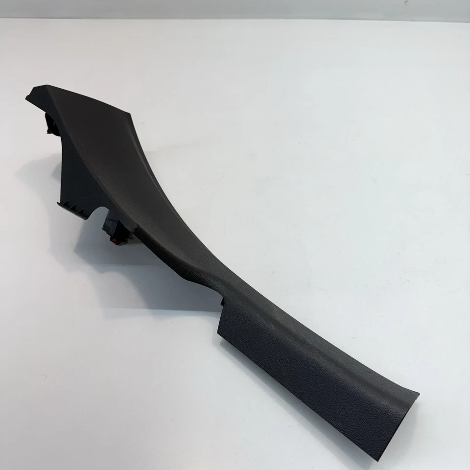 OEM 2016-2025 CHEVROLET MALIBU PUERTA TRASERA IZQUIERDA UMBRAL PLACA RASGUÑO PANEL Foto 4 de 4