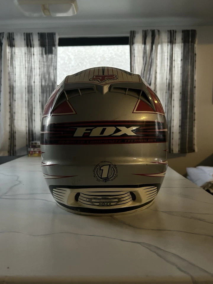 Red Silver And Black Fox V3 Racing Helmet - Image 3 of 4