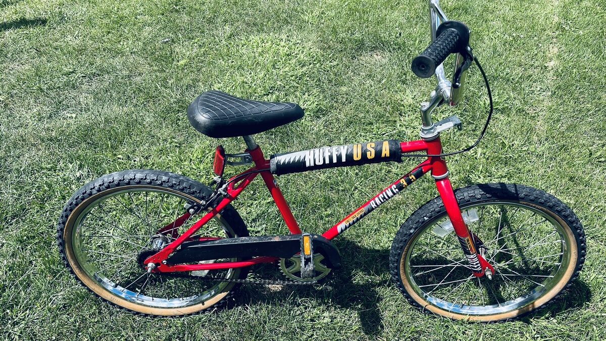 VINTAGE 80's HUFFY RACING 35 BMX BIKE RARE Local Pick Up VINTAGE 80's HUFFY RACING 35 BMX BIKE RARE Local Pick Up