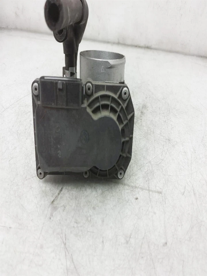 Lexus Es300h 2013-2018 2,5 L en cuerpo de válvula de acelerador sensor de control original 22030-0V050 Foto 4 de 4