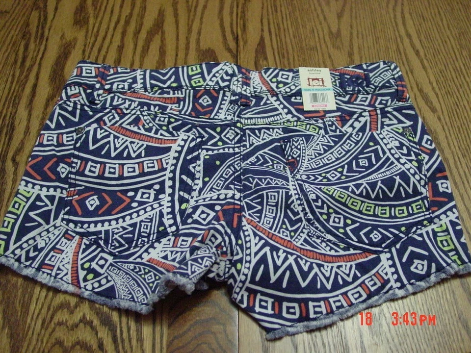 Pantalones cortos vaqueros Lei LEI para mujer Foto 2 de 2