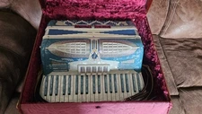 Vintage Glorich Piano Accordion Pearl White & Blue Made In Italy Mint Condition