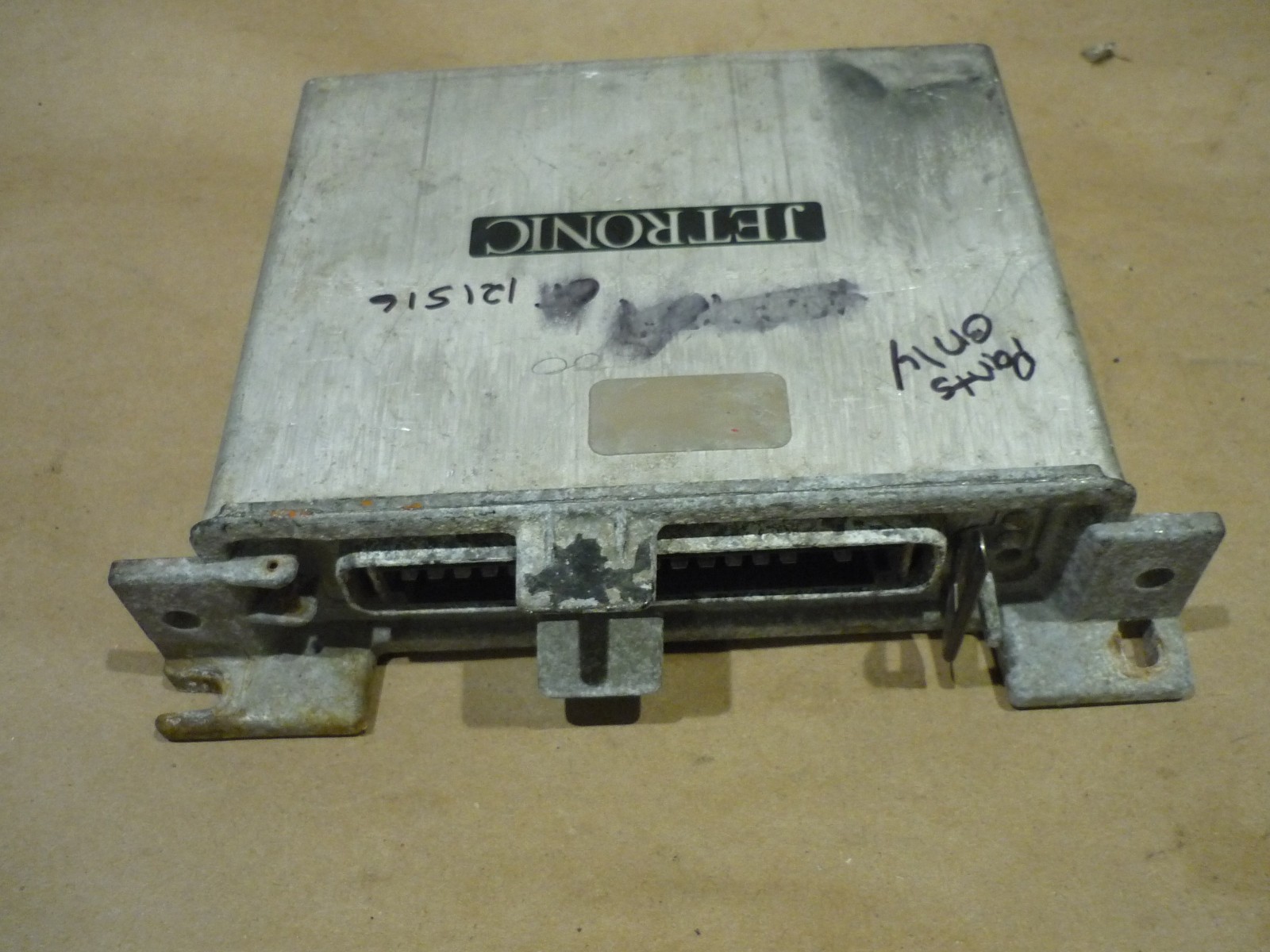 Ferrari 308 QV USA- JETRONIC ECU- For Parts -CORE  - P/N 121516