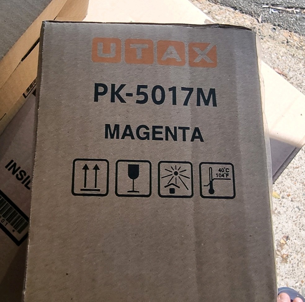 Tóner magenta original UTAX PK-5017C rendimiento paquete triple (x 3 cartuchos)