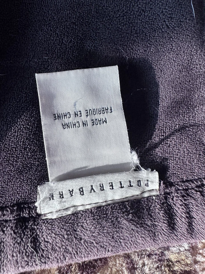 Acogedora manta reversible de felpa de piel sintética POTTERY BARN 50 x 60 marrón guepardo Foto 4 de 4