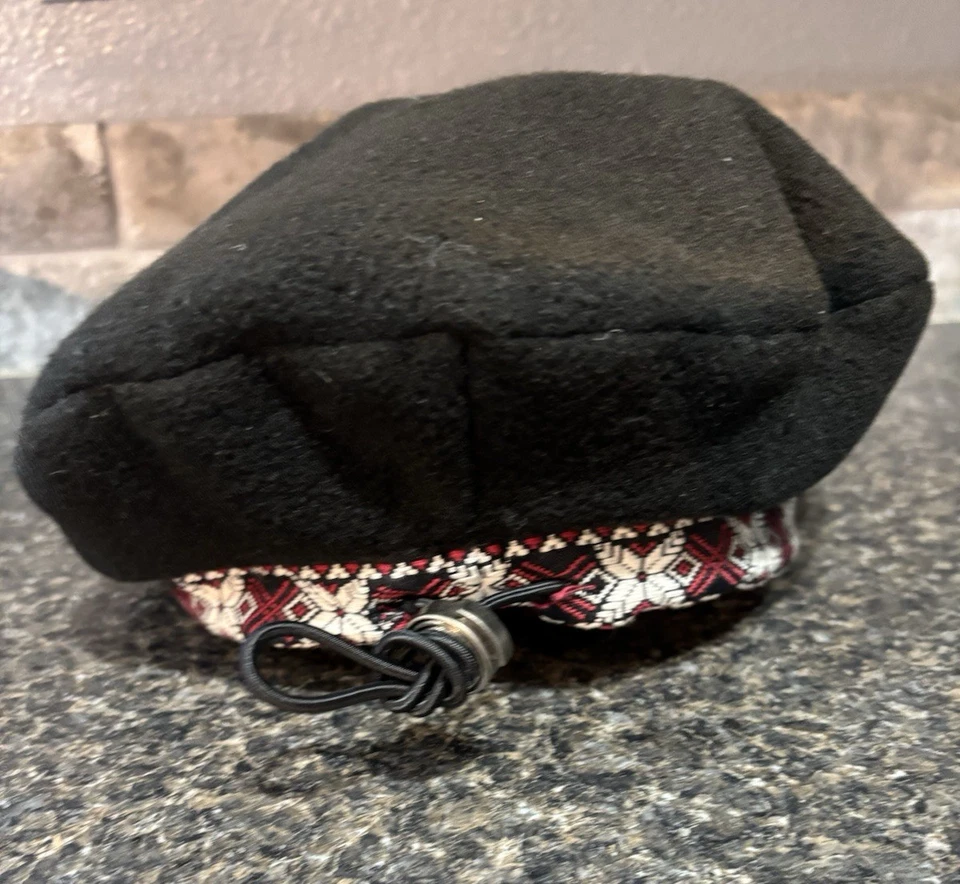 Boina polar negra unisex vintage de principios de invierno con ribete de copo de nieve ajustable Foto 2 de 4