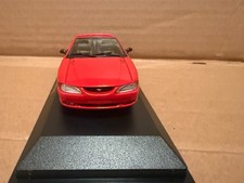 Ford Mustang Cabriolet year 1994 red 1:43 Minichamps
