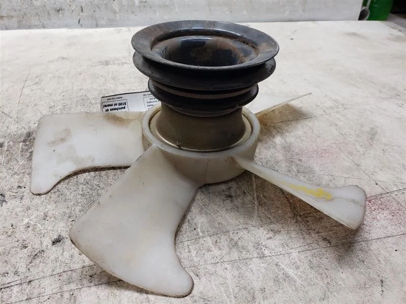 Embrague ventilador 2,3 L 4 cilindros con CA se adapta a 86-95 ISUZU PUP (RECOGIDA) 1020884 Foto 4 de 4