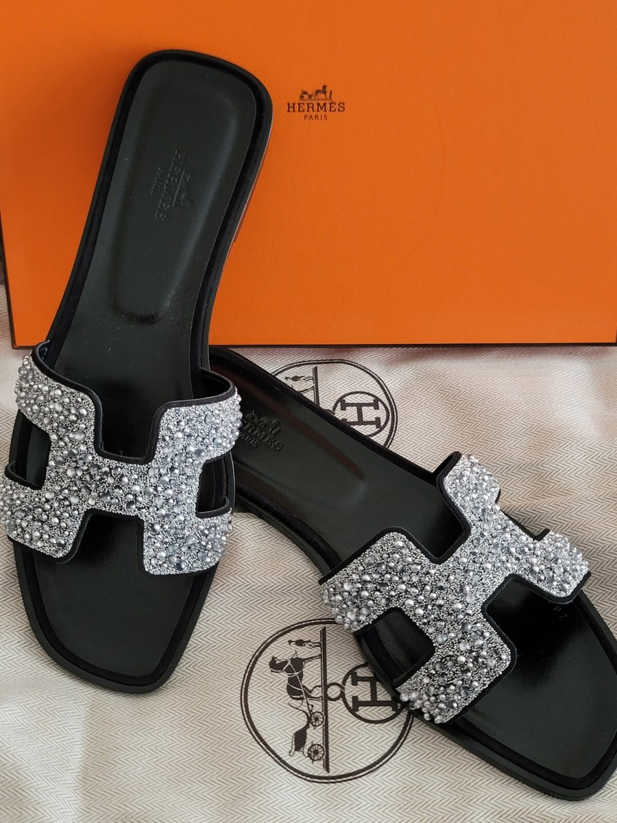 【高級•新品】HERMES ORAN エルメス　オラン　クリスタル 20万 Hermes ORAN Sandal Crystals & Leather Black, 40size , New