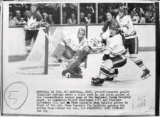 1972 SUMMIT SERIES MONTREAL PHOTO VLADISLAV TRETIAK CANADA RUSSIA NHL HOCKEY WHA