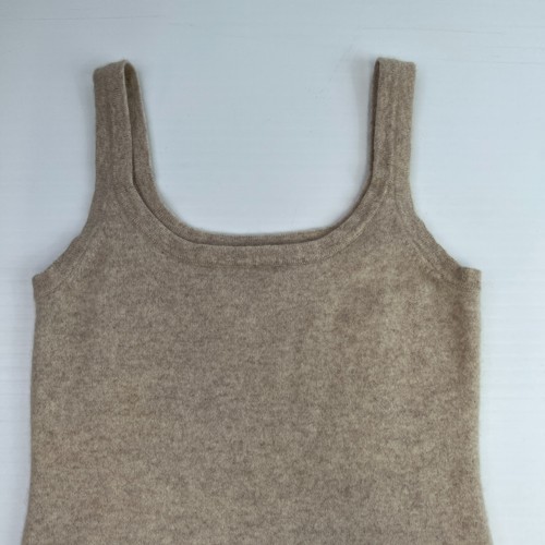 Red Envelope Tank Women Medium Cashmere Soft Sleeveless Top Work Party Core No - Picture 2 of 9