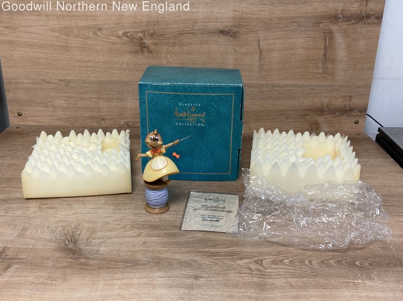 Walt Disney Coll Cinderella Needle Mouse Hey We Can Do It Figurine IOB W/COA