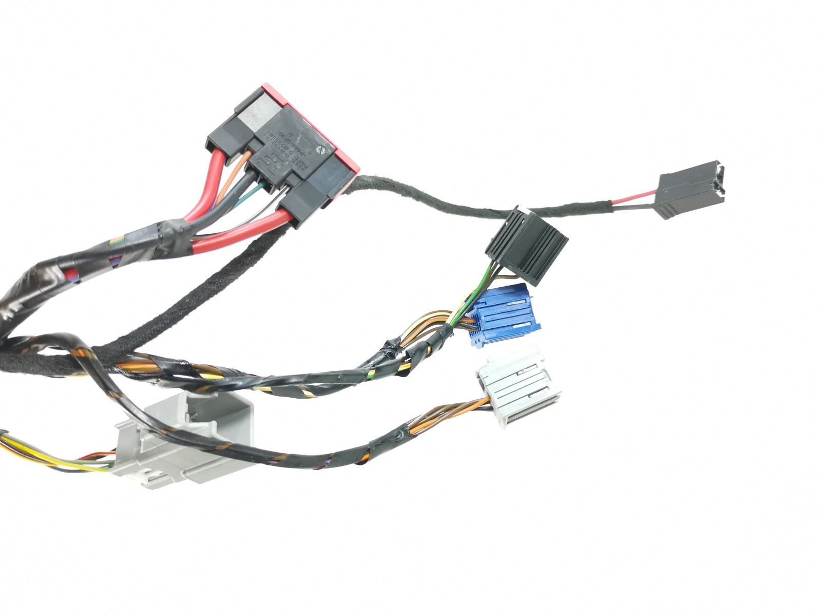 Maserati Levante 3.0 L AWD 2017 Fuse Relay Box Junction Terminal 670037965 OEM