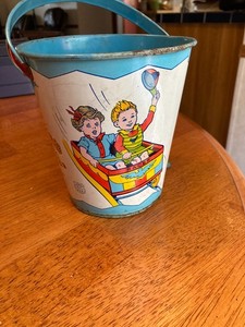 J CHEIN AND CO VINTAGE TIN SAND PAIN WITH SHOVEL AMUSEMENT PARK