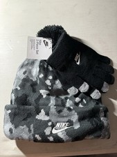 Kids NWT Camo Winter Hat Combo W/ Gloves  