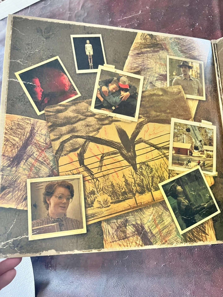 Stranger Things Special Edition Soundtrack (Vinyl, 2021, Legacy) - Image 4 of 4