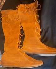 Women s Size 8 Minnetonka Front Lace Up Knee High Fringe Moccasins VNT 70 s Boho