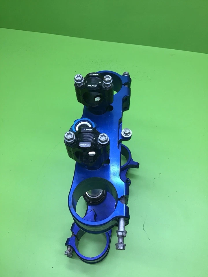 Abrazaderas triples Neken Kawasaki KX250f 450F azul Foto 2 de 4