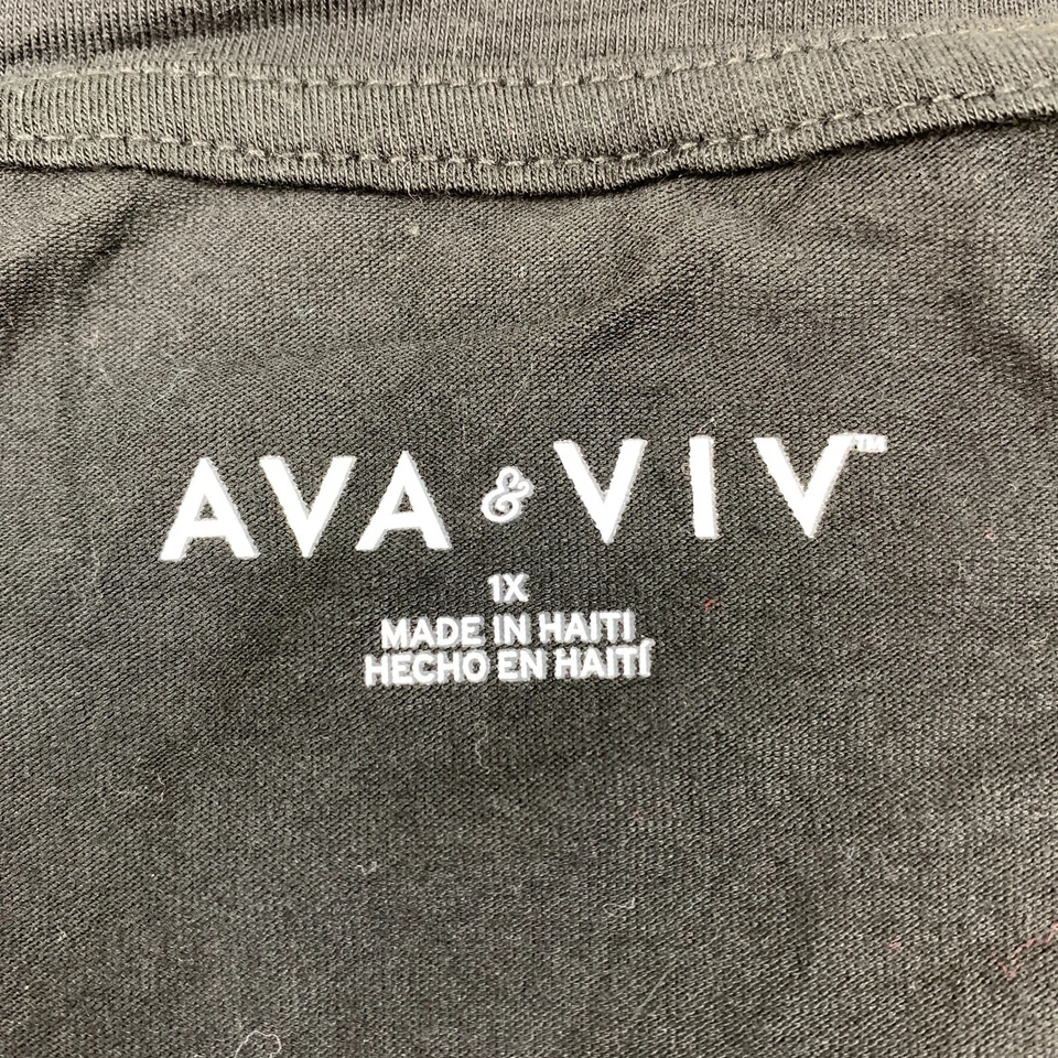 Camiseta para mujer Ava & Viv Plus 1X manga corta negra cuello redondo Foto 3 de 4