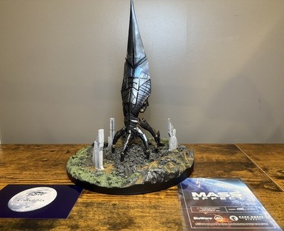 Mass Effect Reaper Sovereign Ship 14'' Statue Figure Statuette + COA #0369