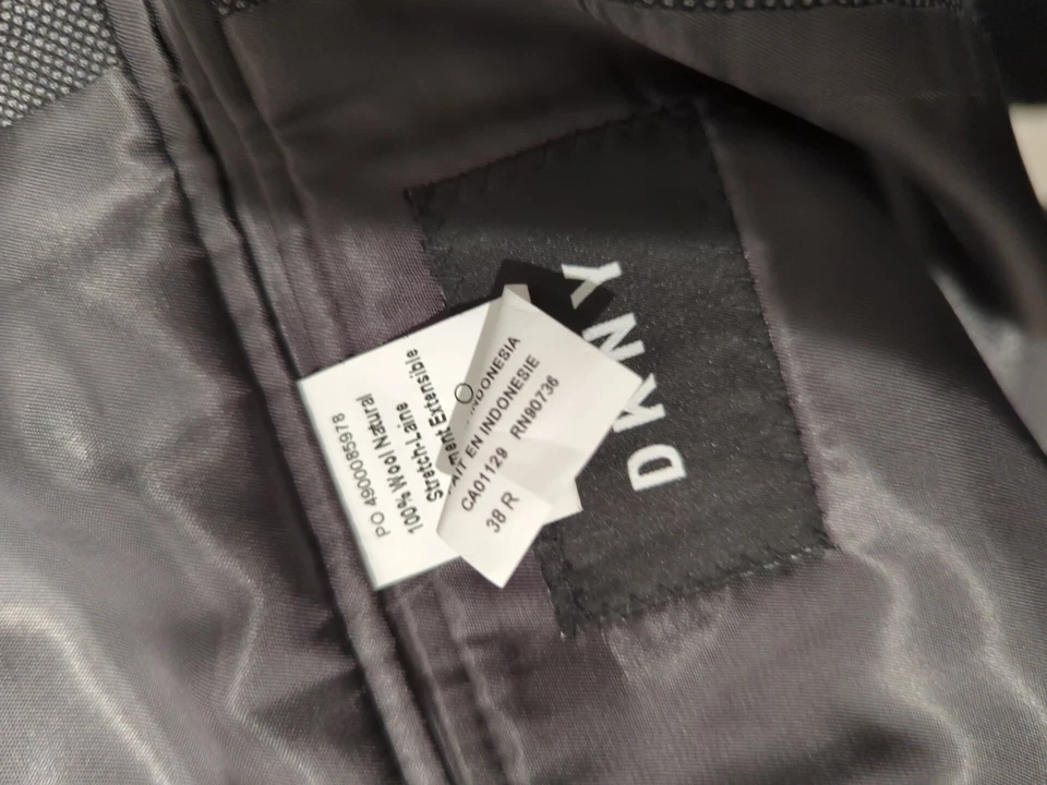 Blazer Abrigo Deportivo DKNY Para Hombres Calce Ajustado Gris Sólido 2 Botones 100% Lana con Pantalones Foto 2 de 4