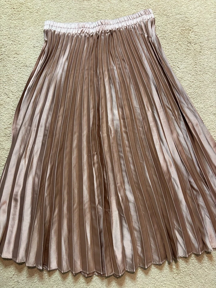 Saia Maxi Gilli Taupe Pull-On Linha A Plissada Cetim Cintura Alta Cintura Midi G - Imagem 3 de 4
