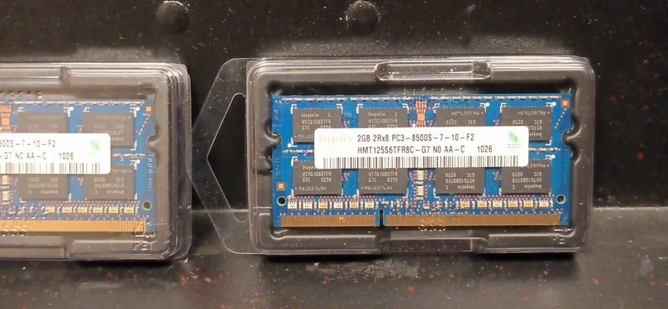 Hynix 2 x 2GB 2Rx8 PC3-8500S 7-10-F2 Desktop RAM Memory HMT125S6TFR8C G7 - Image 2 of 4