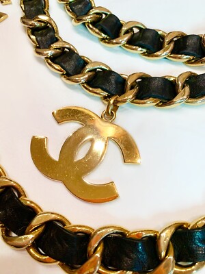 小物 SS2002 CHANEL SLIDE CHAIN LEATHER BELT Chanel Spring 2002 Black Leather Sliding Chain Lock Runway Belt