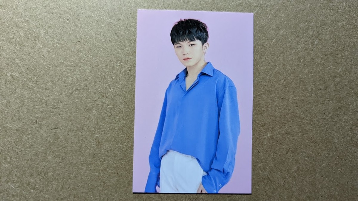 SEVENTEEN CARAT LAND 2019 Official Trading Photocard - Jeonghan
