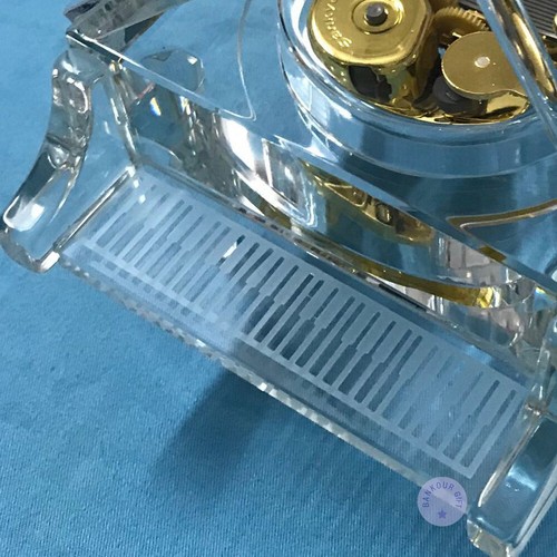 Play "Unchained Melody" Crystal Piano Wind up Music Box With Sankyo Movement - Picture 4 of 7
