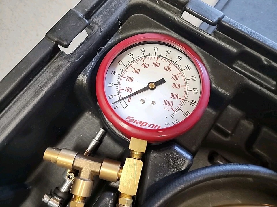 Snapon Master Fuel Pressure Test Set EEFI500A MINT + Extra Adapters