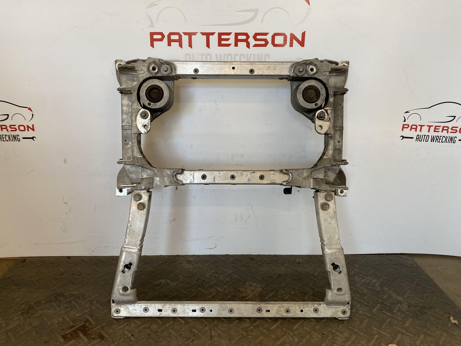 14-17 MASERATI GHIBLI FRONT UNDER CARRIAGE CROSSMEMBER ENGINE SUSPENSION CRADLE