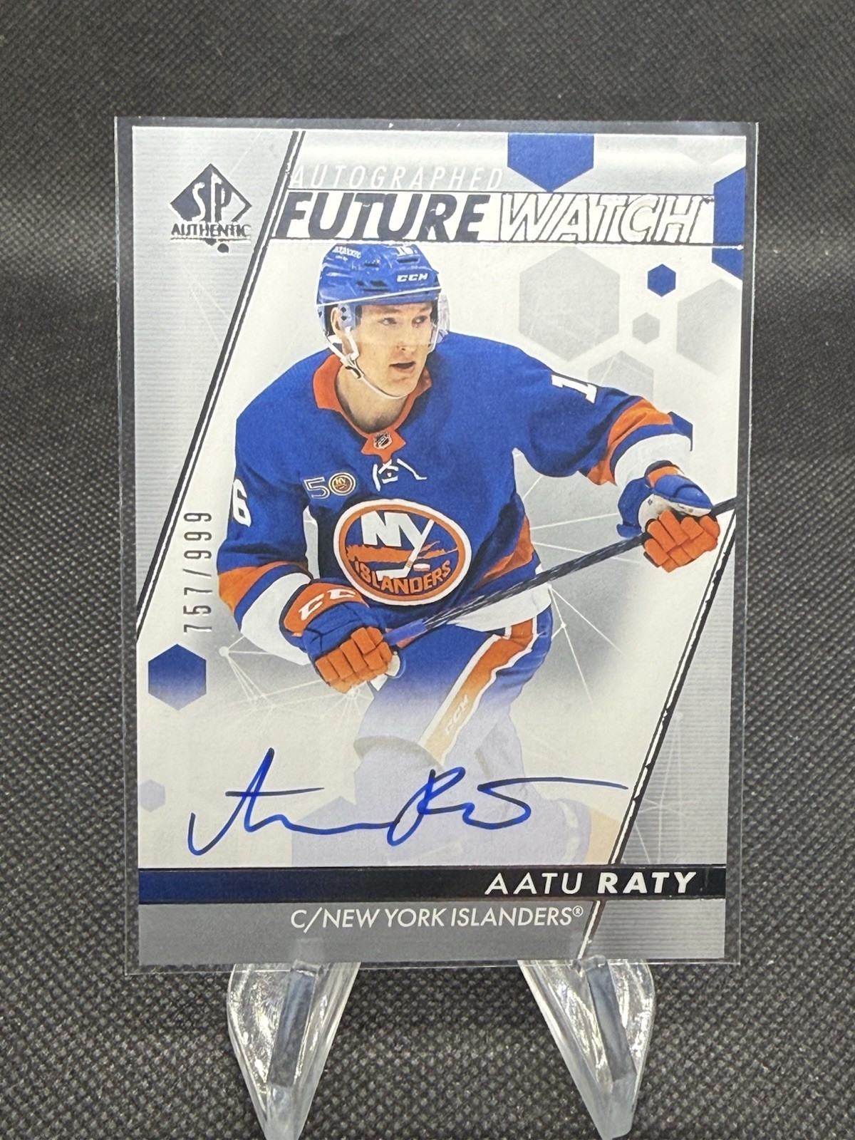 2022-23 SP Authentic Aatu Raty Future Watch Rookie Auto /999 #199 Islanders