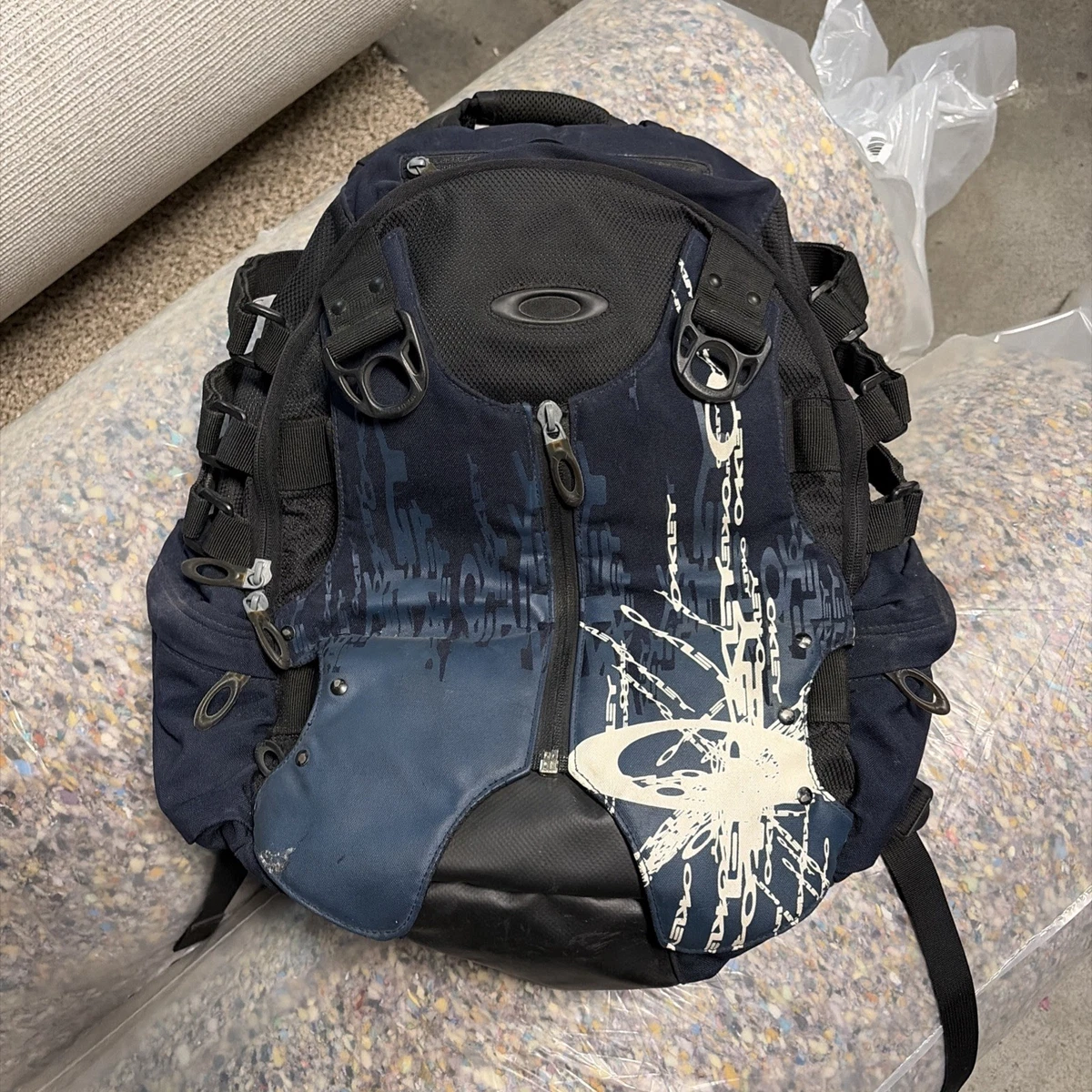 Oakley Icon Backpack for sale | eBay