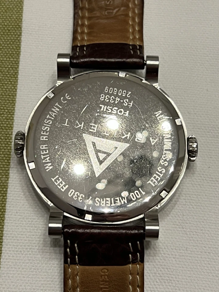 Fossil Dual time men's brown leather,quartz,battery & Analog dress watch.Fs-4338 - image 3 of 4