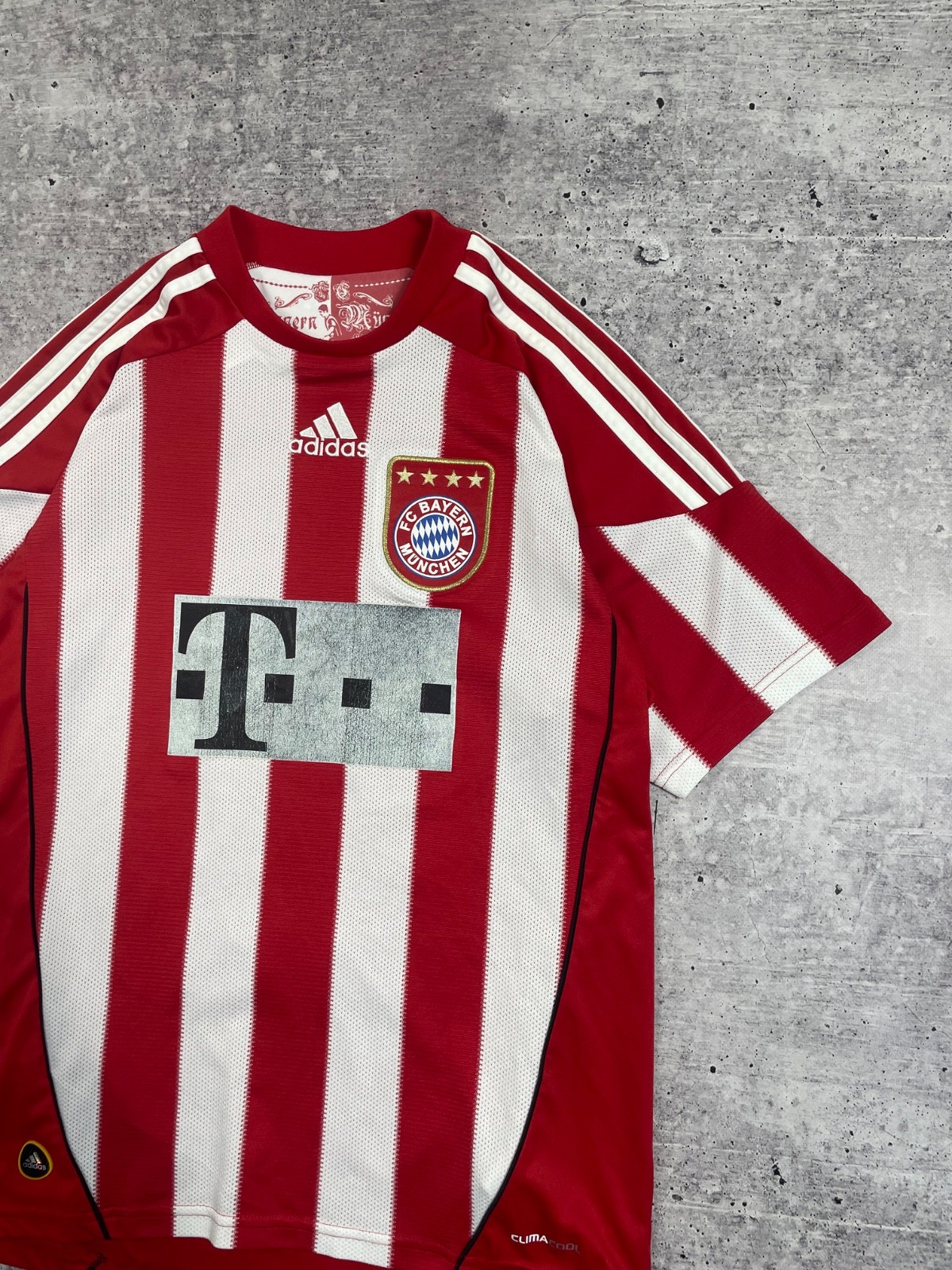 Vintage 2010-2011 Adidas Bayern Soccer Jersey Tee… - image 3