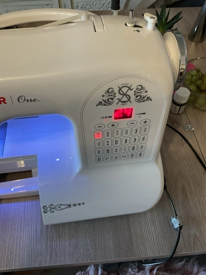 VSM Singer One Computernähmaschine, 24 Nähprogramme Nähmaschine Computer,Bedienu - Bild 4 von 4