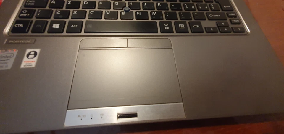 Notebook TOSHIBA Portege Z30 Portatile 13" Cpu i5 16gb ram ssd - Immagine 3 di 4