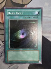 Yugioh TCG - Dark Hole LOB-E041 - 1st Edition Super Rare - NM