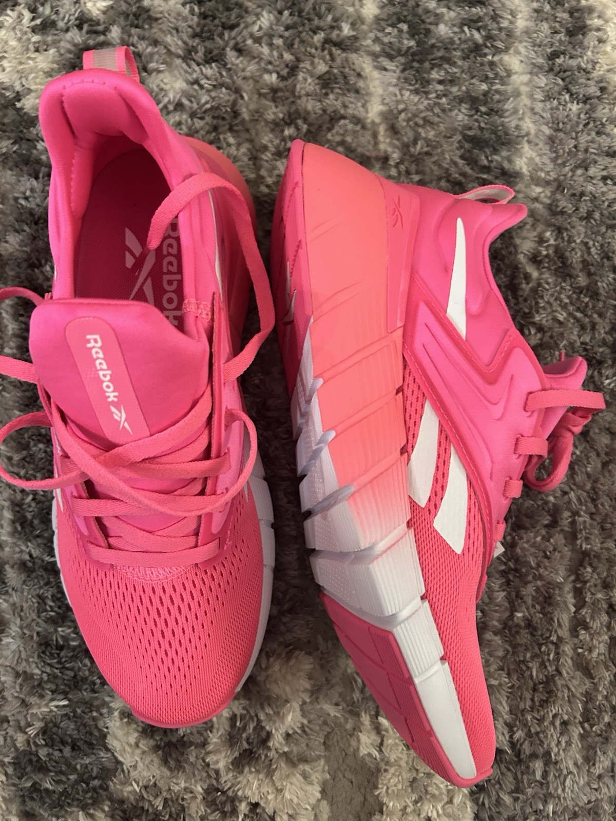 Reebok Pink White womens Lace Up Low Top Running Athletic Sneakers thumbnail 3