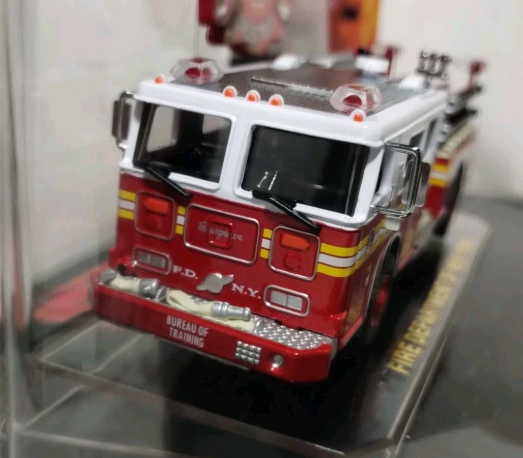 Code 3 FDNY Bureau of Training Fire Department Firetruck Engine (12312 ...
