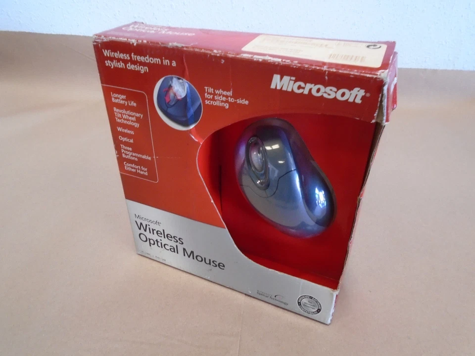 Microsoft Wireless Optical Mouse 4.0 PC / MAC / PS/2 / USB ( Black & Gray ) - Image 2 of 4