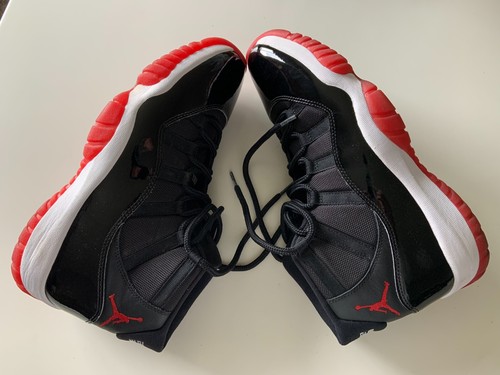 Nike Air Jordan 11 Retro Playoffs Bred 378037-061 2019 Para hombres 12 Zapatos Negro/Blanco/Rojo - Imagen 3 de 15