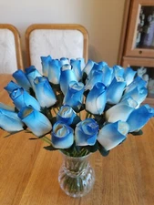 1 DOZEN - WHITE/BLUE WOODEN ROSE BUDS 5 X 8 ARTIFICIAL FLOWERS - FREE SHIPPING